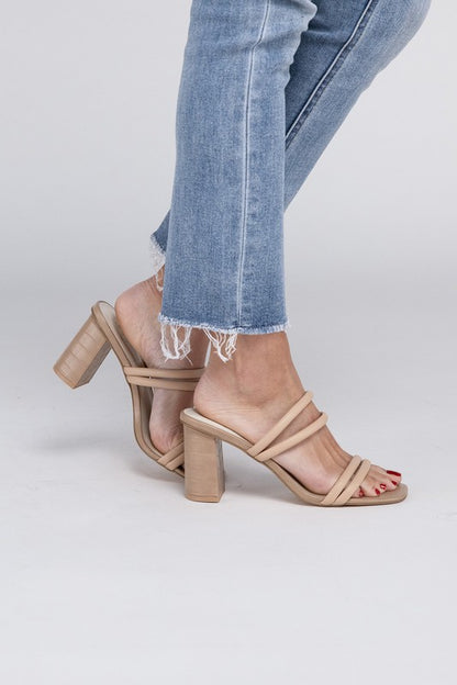 Oasis Society Angela - Strappy Alligator Heel