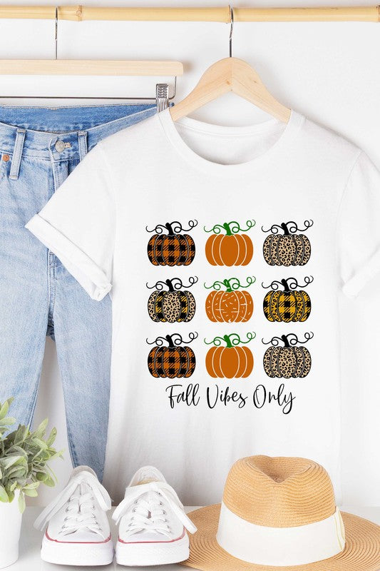 FALL VIBES ONLY Graphic Tee