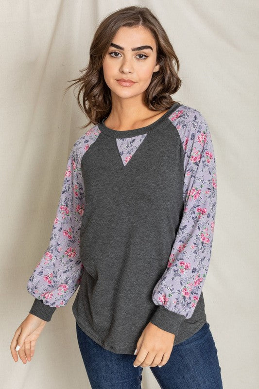 V-Stich Floral Raglan Sleeve