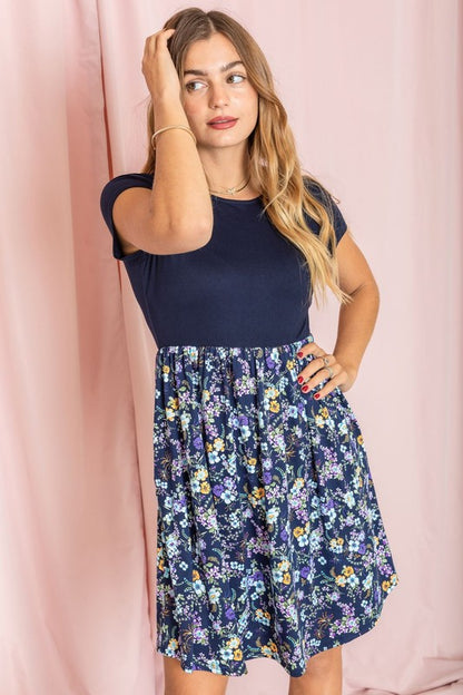 Short Sleeve Ditsy Wildflowers Dress