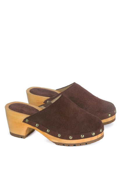 CEDRUS FINE SUEDE STUDDED CLOG MULES