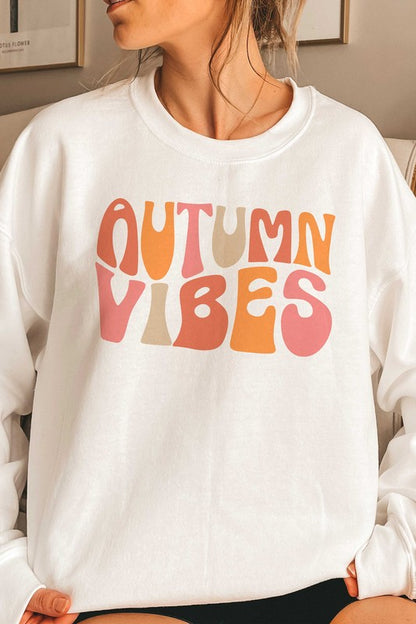 AUTUMN VIBES GRAPHIC SWEATSHIRT