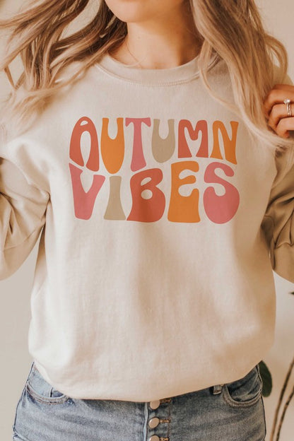 AUTUMN VIBES GRAPHIC SWEATSHIRT