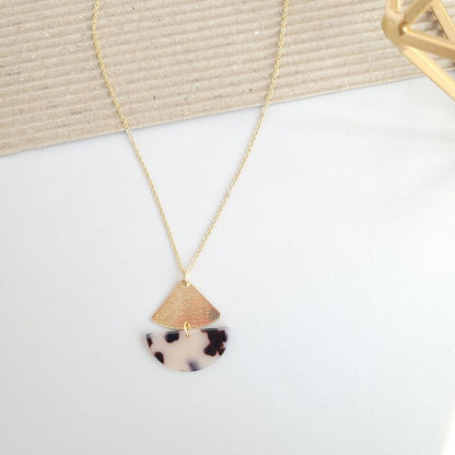 Ava Blonde Tortoise Necklace