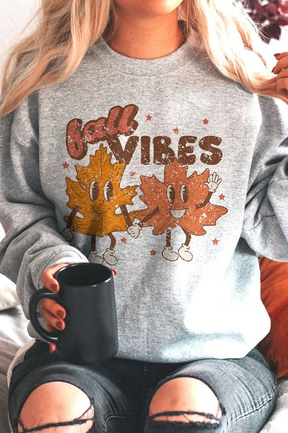 FALL VIBES GRAPHIC SWEATSHIRT