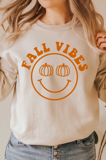 FALL VIBES HAPPY FACE GRAPHIC SWEATSHIRT