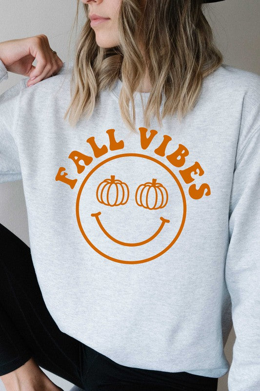 FALL VIBES HAPPY FACE GRAPHIC SWEATSHIRT