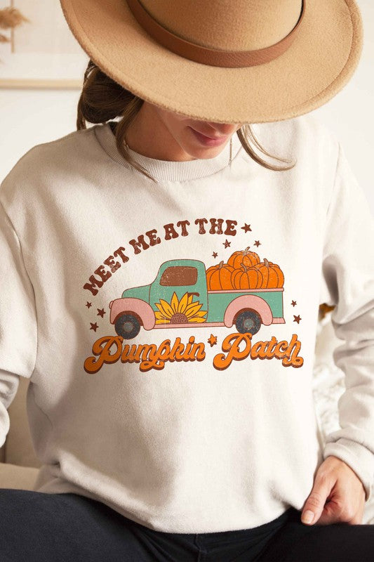 MEET ME AT THE PUMPKIN PATCH GRAPHIC SWEATSHIRT