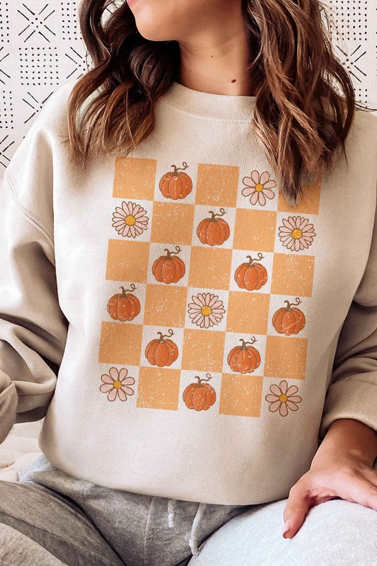 CHECKERED PUMPKIN DAISIES GRAPHIC SWEATSHIRT