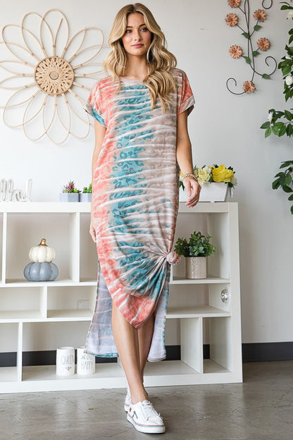 SIDE SLITS MAXI DRESS