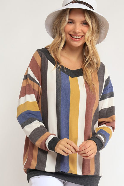 WIDE V NECK SWEATSHIRT