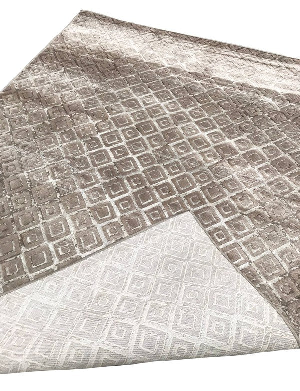 5' x 7'6'' Dark Beige Taupe Diamonds Silky Rug