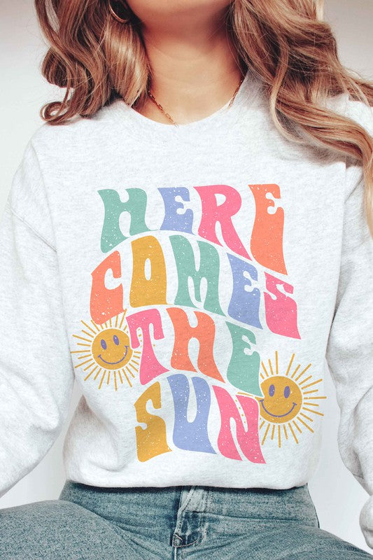 HERE COMES THE SUN GRAPHIC SWEATSHIRT