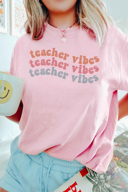 TEACHER VIBES Graphic Tee