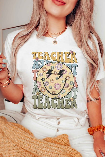 RETRO HAPPY FACE TEACHER REPEAT GRAPHIC TEE