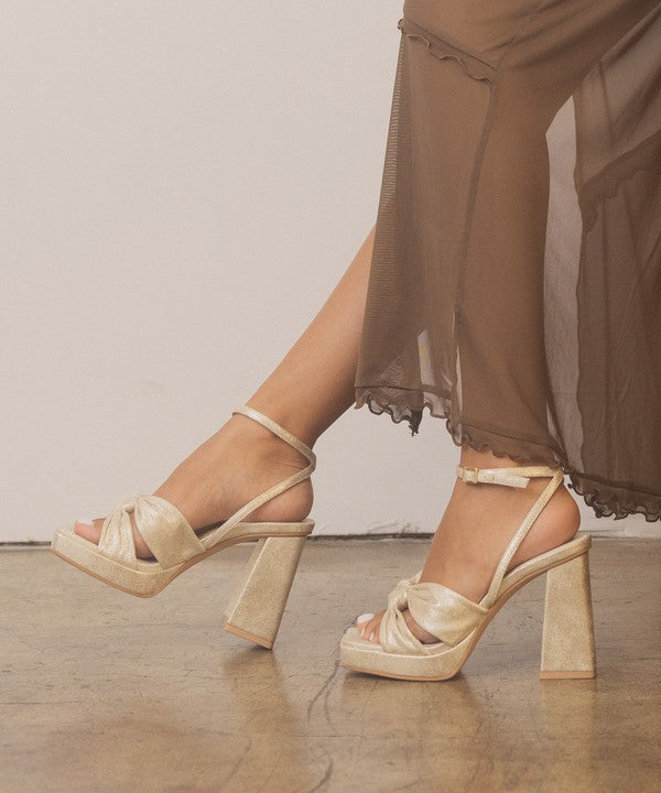 OASIS SOCIETY Zoey - Knotted Band Platform Heels