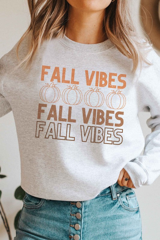 FALL VIBES PUMPKINS GRAPHIC SWEATSHIRT