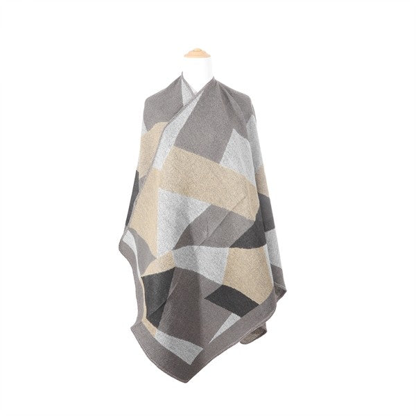 GEOMETRIC PATTERN PONCHO