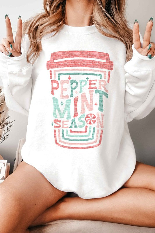 PEPPERMINT CHRISTMAS OVERSIZED GRAPHIC SWEATSHIRT