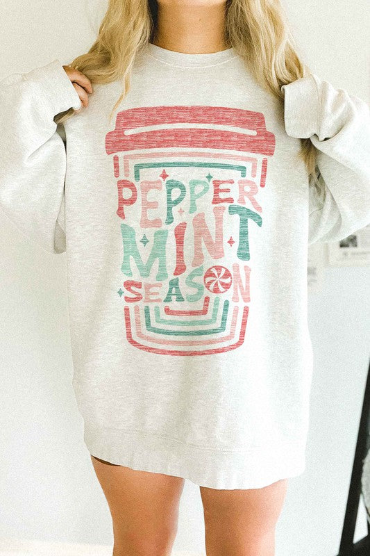 PEPPERMINT CHRISTMAS OVERSIZED GRAPHIC SWEATSHIRT