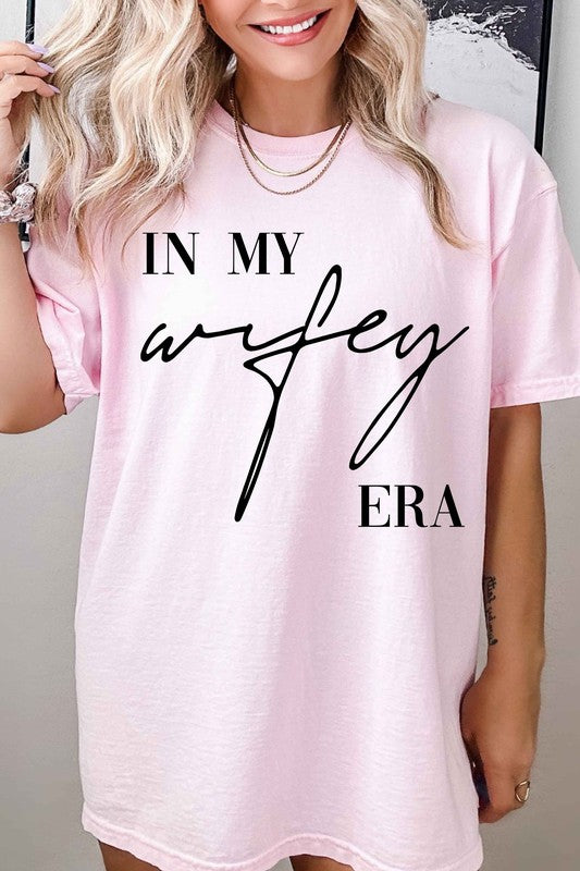 IN MY WIFEY ERA GRAPHIC TEE