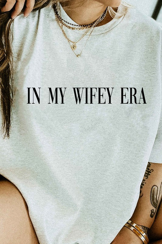 IN MY WIFEY ERA GRAPHIC TEE