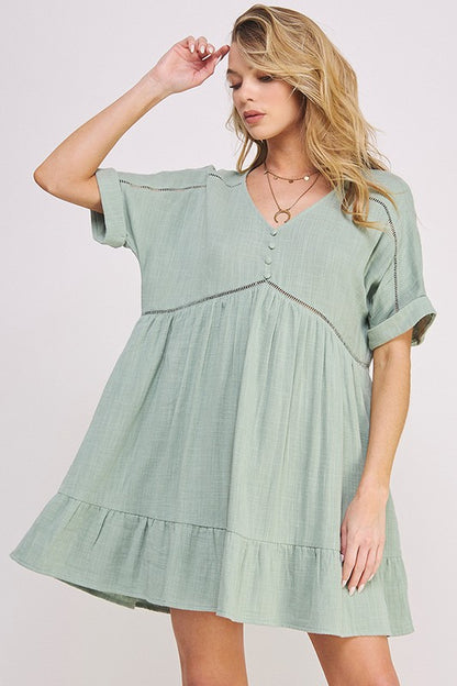 PLUS SIZE SHORT SLV BUTTON DOWN V-NECK SHORT DRESS