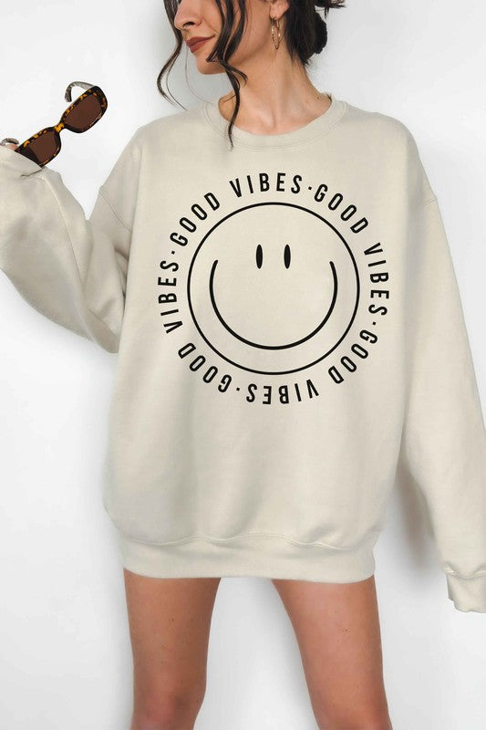 GOOD VIBES HAPPY SMILES OVERSIZED SWEATSHIRT