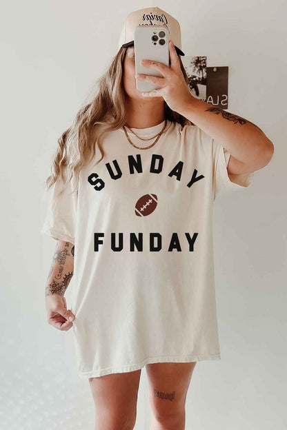 SUNDAY FUN DAY FOOTBALL OVERSIZED GRAPHIC TEE