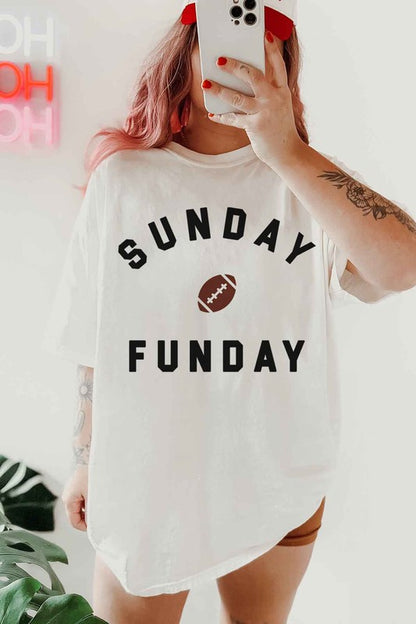 SUNDAY FUN DAY FOOTBALL OVERSIZED GRAPHIC TEE