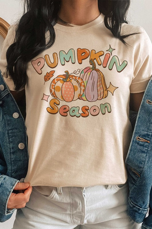 RETRO PUMPKIN SEASON Graphic Tee