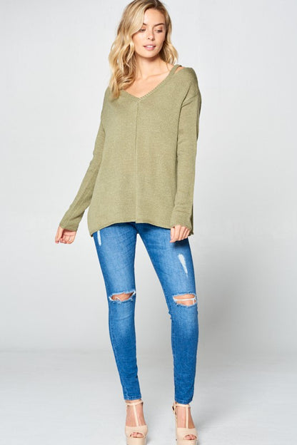 SOLID LIGHT KNIT V NECK SWEATER