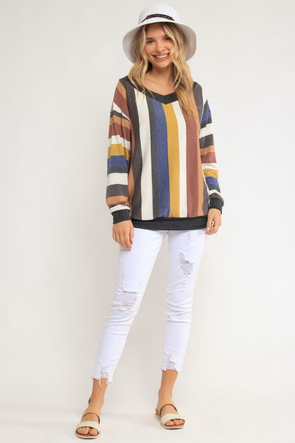 WIDE V NECK SWEATSHIRT